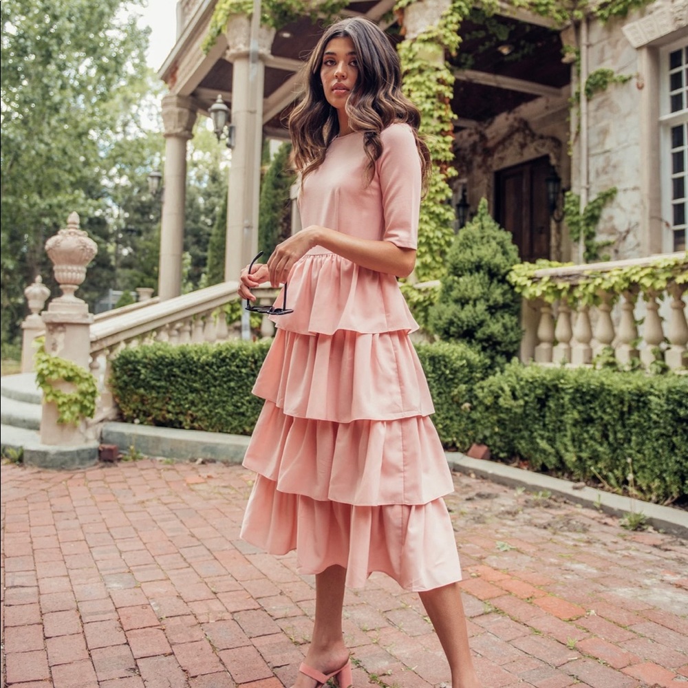 Jessakae Eiffel Tiered Dress Pink in Small